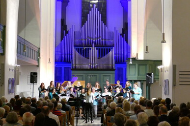 Frauenensemble Encantada und Jugend-Projektchor verzaubern die Martinikirche